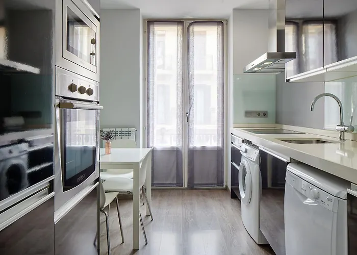 The Collection - Gros Arena I * Saint-Sébastien