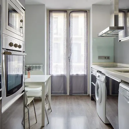 The Collection - Gros Arena I * Saint-Sébastien